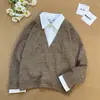 Moletom com Gola de Camisa Estilo Preguiçoso Falso Duas Peças para Homem, Jaqueta Patchwork Casual Nova para Primavera e Outono, Suéter Masculino Gola V Estilo Coreano