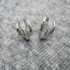 Pendientes de Aguja de Plata S925 Ins Nicho Diseñador Hueco Versátil para el Trabajo Pendientes de Botón Dorados en Forma de C Línea