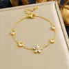 Moda Estilo Coreano Sencillo Elegante Cadena de Accesorios Flor de Geometría Incrustada con Diamantes Joyería Chapada en Oro de Acero Inoxidable Pulsera para Mujer