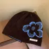 Turbante adelgazante para cara Otoño e Invierno Gorro frío Versátil Retro Jacquard Protección para orejas Cálido Estilo coreano Gorro de punto de lana para mujer