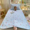 Cobertor de Cama de Lã de Leite de Gaze de Camada Dupla Conjunto de Três Peças Cobertor Usável dos Dois Lados Protetor de Colchão Cama para Dormitório de Estudante