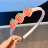 Diadema infantil con diseño de fresa de dibujos animados de caramelos, pinza para el pelo de bebé, diadema antideslizante dentada para niñas, accesorio para el pelo