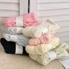Calcetines de Felpa Coral para Fiesta de Postre para Mujer, Gruesos para Otoño e Invierno, Calientes para Casa, para Dormir, Postparto, de Media Pantorrilla con un Toque Juvenil