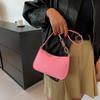 Estilo coreano Retro Feltro Bolsa Pequena Bolsa Quadrada 2024 Outono Ombro Portátil Moda Casual Estilo Ocidental Axila Pequena Bolsa Quadrada