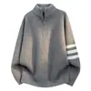 Suéter de Punto Holgado Versátil de Tres Rayas de Moda para Hombre, Otoño/Invierno, Estilo Japonés Perezoso, Media Cremallera, Cuello Alto