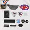 Ropa para Exteriores Marca de Ropa Marca de Moda Etiqueta Decorativa Ropa para Motociclista Placa de Nombre Cosida Insignia de Goma Suave TPU Etiqueta 3D de Alto Voltaje