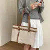 Decoración de hebilla de cuero de alta gama para cinturón de uso diario, bolsa de mano simple, bolsa de hombro o axila de gran capacidad, estilo coreano