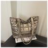 Bolsa para Ropa de Algodón Espacial Otoño e Invierno 2025 Bolsa de Hombro Cruzada de Gran Capacidad Bolsa de Plumas Estilo Coreano Casual Casual Bolsa Grande Mujer