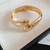 Pulsera Retorcida de Metal Irregular de Venta Caliente Transfronteriza Europea y Americana Estilo Ins Pulsera de Tacto de Alta Gama Sentido de Diseño de Nicho Joyería de Mano