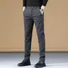 Pantalones casuales de primavera y otoño para hombre, corte slim recto, estilo juvenil, versión gruesa 2026, versátiles, modernos, sencillos, pantalones largos elásticos para hombre