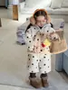 Ropa para niños de azúcar de pera conjunto para niñas invierno nuevo elegante cálido top de pelo para niños pantalones ropa de bebé Clase A