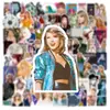 100 hojas Estilo de modelado de escenario de Taylor Swift Funda para teléfono móvil Pegatinas decorativas pintadas para motocicleta Patineta