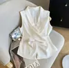 Elegante Camisa sin Mangas de Satén Ceñidora a la Cintura para Mujer 2025 Verano Nuevo Diseño Chaleco Moda con Lazo Cruzado