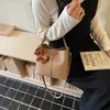 Bolsas de Lujo para Mujer 2026 Nueva Moda Tendencia Nicho Súper Popular Oficina Bolso de Mano Pequeño Hombro Único Cruzado Bolso Cubo