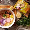 Macarrão instantâneo Uni-President Soup Master pacote com cinco unidades caixa fechada ramen de osso de porco japonês macarrão instantâneo de osso de porco picante e azedo fast food