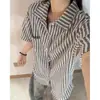 Fabricante Original Camisa de Manga Curta com Gola Cinza e Padrão Espinha de Peixe para Homens e Mulheres, Camisa Camada Estilo Old Money de Verão, Casual Solto