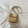 Bolsa de Mão Tipo Balde Trançada Shuai Mi Jia para Mulheres, Novo Modelo Verão 2026, Alto Valor Estético, Bolsa Simples Casual para Ombro para o Dia a Dia