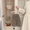 Pantalones Vaqueros Occidentales de Temperamento Retro Otoñal para Bebé Pantalones de Pierna Recta Sueltos Estilo Coreano para Niños Pantalones Casuales Versátiles Elegantes de Otoño para Niños