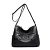 Bolso de Hombro Multicapa de Gran Capacidad Bolso de Mujer Piel Suave Bolso para Madres Transfronterizo Bolso Cruzado Versátil Casual y Ligero Estilo Nuevo