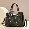 Bolsa de Ombro Cruzada Versátil Tendência 2026 Novo Modelo Bordado Estilo Chinês Mais Vendida Grande Capacidade para Mulheres