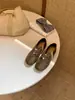 Sapatos mocassins baixos retrô estilo coreano para mulheres, nova coleção outono 2026, elegantes e versáteis para o trabalho, design de bico fino, estilo old money