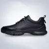Zapatos de Cuero para Hombre 2026 Primavera Nuevos Zapatos Casuales para Hombre Suela Suave Antideslizantes Zapatos Deportivos de Encaje Negro Transpirables