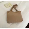 Bolsa de ombro plissada estilo coreano com detalhe de borboleta, bolsa de axila fresca e artística, design de nicho, bolsa de ombro casual e versátil para mulheres