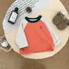 Camiseta de Manga Larga para Niños Primavera 2025 Nueva Primavera y Otoño Camiseta Básica de Combinación de Colores para Niños Top Casual para Bebé Ropa para Niños Tendencia t