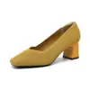 569 Zapatos de tacón alto de princesa para mujer tacón grueso 2024 nuevo punta cuadrada boca en V patrón recto color liso versátil zapatos de vestir estilo chica francesa