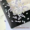 Rhinestones cúbicos de circonia con forma de rombo plano para decoración de uñas, un diseño popular y moderno con patrones de copo de nieve y bordes biselados, para decoración de uñas
