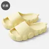 Chinelos Femininos para Uso Interno em Casa, Formato Fofo de Nuvem, Chinelos de Verão Macios para Casal, Atacado, Chinelos Antiderrapantes para Banheiro