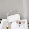 2025 Diseño de Nicho Portaplumas de Piel de Oveja y Crin de Caballo Bolsa para Lápices Bolso de Mano Bolso Pequeño para la Axila