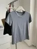 Sensación de Alta Gama, Cuello Redondo Amplio, Color Sólido, Camiseta de Manga Corta con Flores Pequeñas para Mujer, Algodón Tencel Suave y Elástico, Camiseta Básica de Hombro Regular para Verano