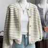 Cárdigan de punto a rayas de bloques de color con cuello redondo estilo coreano para mujer, prenda exterior de otoño/invierno, nuevo abrigo suéter versátil de corte holgado 2026