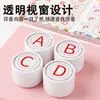 El fabricante produce un juego completo de sellos fotosensibles redondos con letras inglesas según los dibujos proporcionados, utilizados como material didáctico para las clases de inglés de los estudiantes
