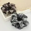 Elástico de Cabelo Estilo Coreano High-End Retrô Xadrez Intestino Pequeno para Mulheres, Novo Estilo Corda de Cabelo para Amarrar a Cintura, Elástico de Cabelo Versátil da Moda com Temperamento