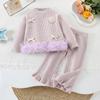 Conjunto de Suéter Infantil Outono e Inverno Novo Doce e Estiloso Calça de Tricô Estilo Coreano Moda para Bebê Menina Suéter de Tricô Gola Redonda