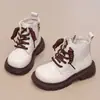 Botas para niña con forro de felpa para abrigarse 2026 Otoño/Invierno nuevo estilo versión coreana botas Martin de piel para niños bota de algodón suave de princesa para niña