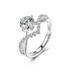 Libro Rojo Pequeño con anillo de zircón flash romántico de alta gama para mujer de 1 quilate para accesorios de anillo de coronación de amor al por mayor