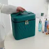 Bolsa de Cosméticos Bolsa de Almacenamiento, Caja de Almacenamiento de Cosméticos de Cáscara Dura de Gran Capacidad, Maleta de Viaje, Brocha de Maquillaje, Portátil e Impermeable