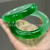 Atacado do Fabricante Quartizito de Gelo Alto Feijão Verde Flor Flutuante Redondo Gordo Pulseira Jade Birmanês de Imitação Meio Paisagem Verde Picante