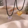 Collar Transfronterizo Ins de Moda Simple Fresco Versátil Diseño de Nicho Colgante de Corazón de Melocotón para Mujer Venta al por Mayor