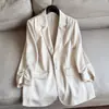 Blazer Slim Fit Acolchoado nos Ombros 2026, Jaqueta Curta Slim Fit de Cetim com Manga Três Quartos Atacado N6AW25631