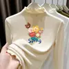 Nuevo Top Base de Manga Larga de Felpa Cómoda con Cuello Medio Alto de Volantes para Niñas Otoño/Invierno 2026 para Niños Pequeños y Niños Pequeños