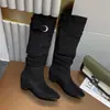 Estilo Coreano 2026 Invierno Hebilla de Cinturón Nueva Botas Apiladas Punta Cuadrada de Moda Tacón de Cuña que Aumenta la Altura Interior Botas Altas Versátiles de Caña Larga para Mujer