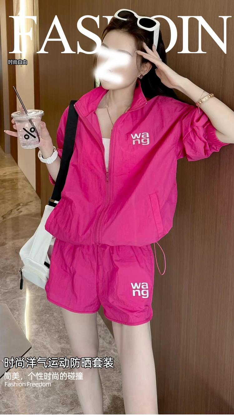Cross-border, shopping source, distribution,2024 spring/summer/fall, new, street trends, age reduction, small, explosive, European goods, net red, sports sun-protective clothing coats, leisure sports, temperament leisure, fashion, new spring/summer/fall clothing, spring/summer/fall clothing for women, fashion sun-protective clothing coats, women's spring/summer/fall, sun-protective clothing for women, sun-protective clothing for women, women's sportswear, Casual sun-protective clothing, fashion sun-protective clothing, salt, 2024, all-match, design sense, niche, foreign, European goods, Ali International Station, cross-border procurement跨境淘货源分销2024春夏秋季新款街头潮流减龄小个子爆款欧货网红款运动防晒服外套休闲运动气质休闲时尚流行新款春夏秋装春夏秋装女装时尚防晒服外套女装春夏秋季防晒服外套女防晒服外套女女士运动服女装防晒服外套卫衣防晒服外套休闲防晒服外套春夏秋季防晒服外套女装时尚防晒服外套盐系休闲防晒服外套女装2024百搭设计感小众洋气欧货阿里国际站跨境采购