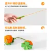 Brinquedo para Gato Varinha com Frutas Múltiplas, Haste Longa de Madeira com Sino, Durável e Resistente a Arranhões, Brinquedo Interativo para Aliviar o Tédio do Pet
