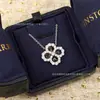 Collar Lily Clover de Harry Winston para Mujer, Trébol de Cuatro Hojas Full Diamante Versión de Alta Gama, Cadena para Clavícula V-Oro de Lujo Ligero
