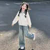Conjunto de Dos Piezas para Niñas: Top de Manga Larga a Cuadros Patchwork Estilo Universitario Dulce y Pantalones de Mezclilla con Estrellas, Colección Primavera y Otoño 2026