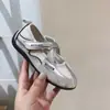 Zapatos de Entrenamiento Retro de Ballet para Niñas 2026 Verano Nuevos Zapatos Planos Cómodos de Malla con Tira Cruzada Mary Jane Poco Profundos para Niños